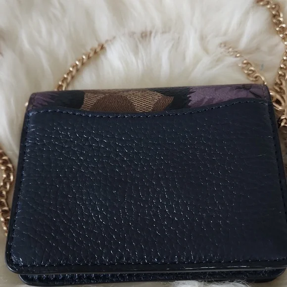 Beautiful NWOT Coach FloralSignature Leather Wallet With Chain 💜🤎🎁